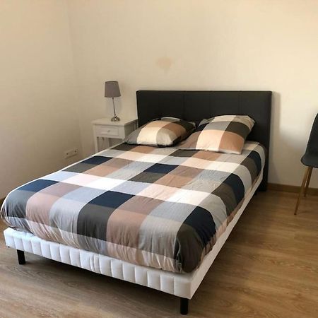 Grand Logement A 300 Metres De La Gare Mantes-la-Jolie Luaran gambar