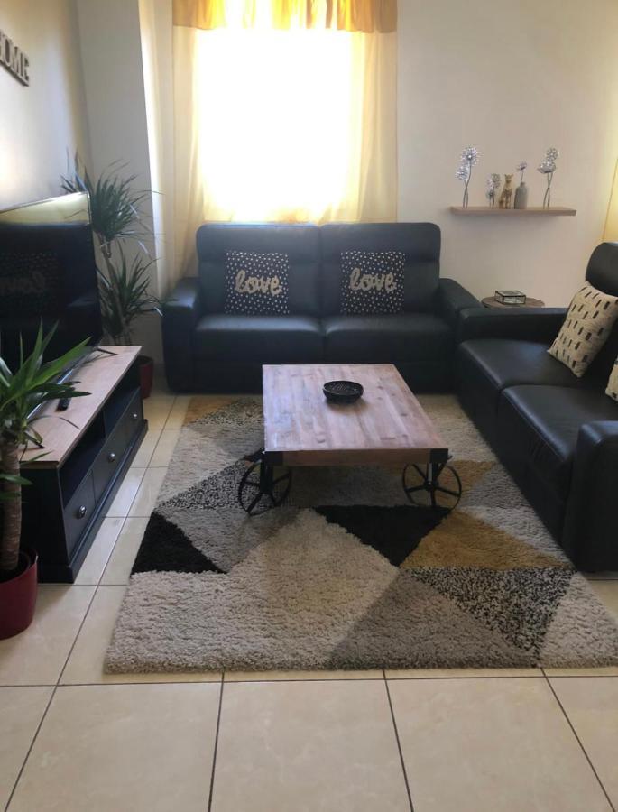 Grand Logement A 300 Metres De La Gare Mantes-la-Jolie Luaran gambar