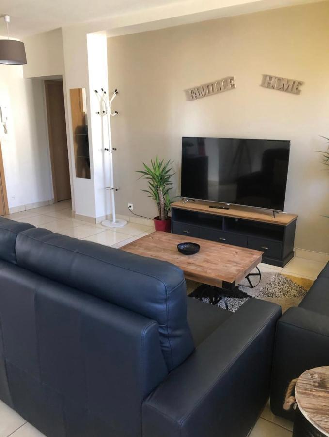 Grand Logement A 300 Metres De La Gare Mantes-la-Jolie Luaran gambar
